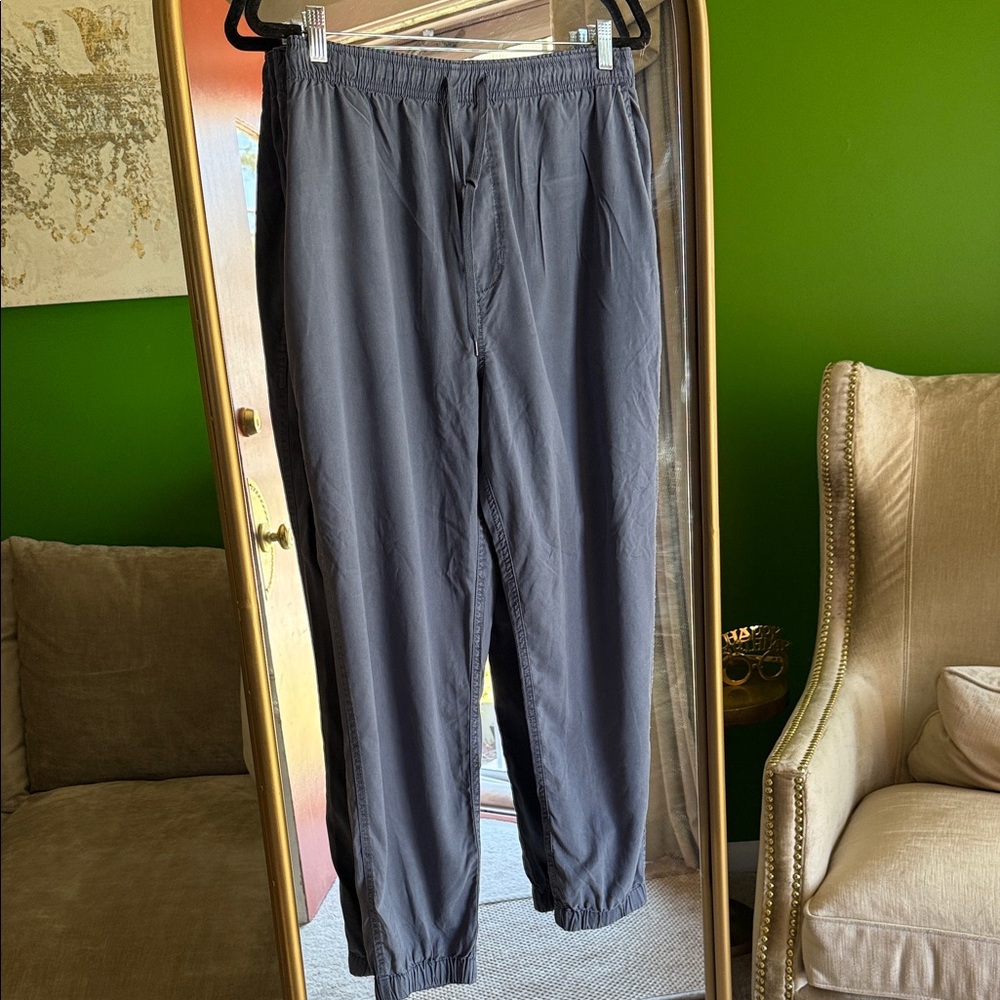 Earthbound Trading Co Men’s Gray Drawstring Jogger Pants